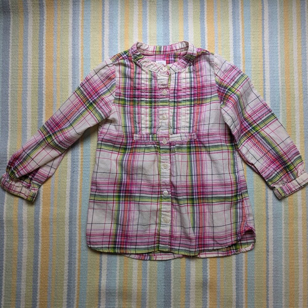 ⭐ GAP Plaid button down shirt 4T